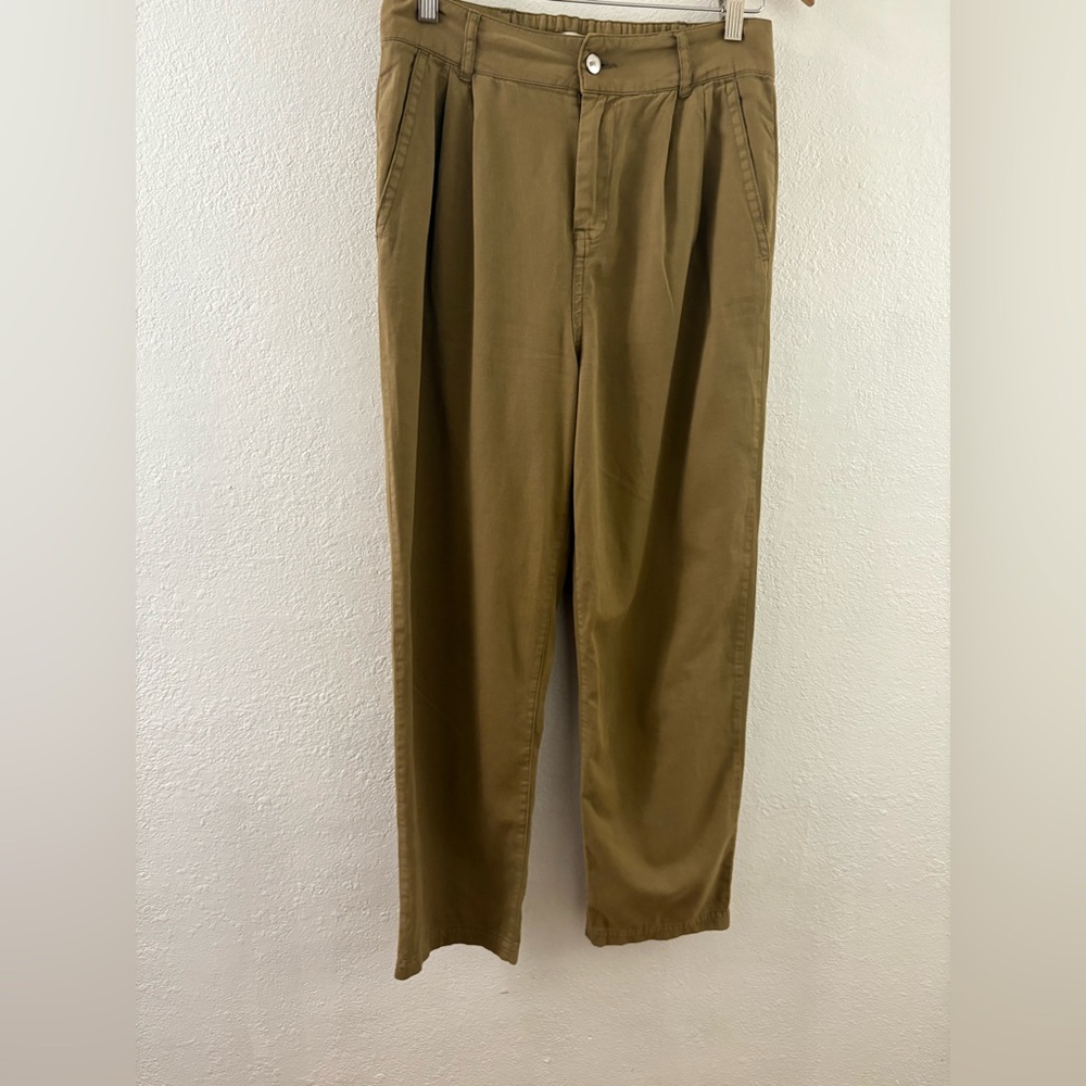MNG chino khaki pleated pants size 4